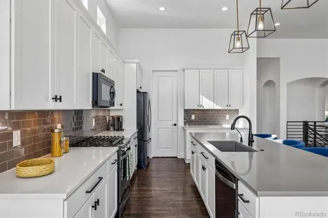 19056 W 94th Avenue Arvada CO 80007