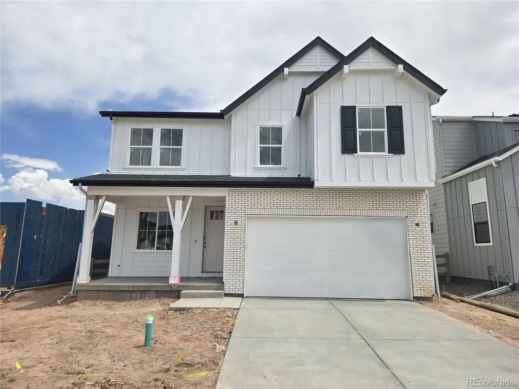 8722 Whiteclover Street Littleton CO 80125