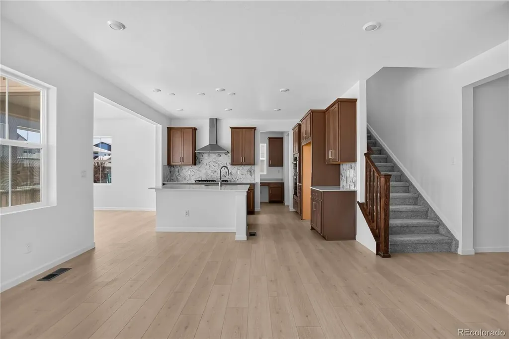 8722 Whiteclover Street Littleton CO 80125