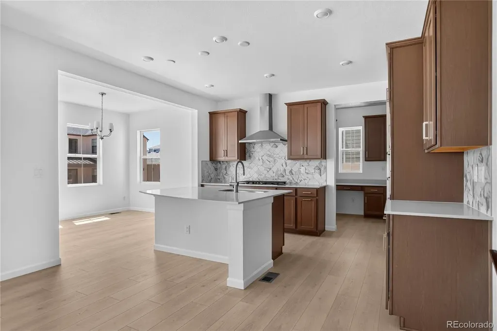 8722 Whiteclover Street Littleton CO 80125