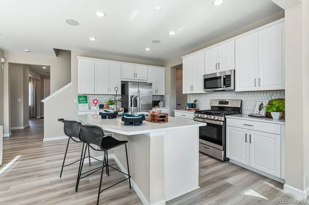 8722 Whiteclover Street Littleton CO 80125