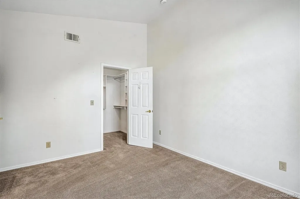 8691 E Dry Creek Road Englewood CO 80112