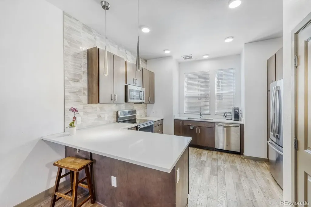 2200 Tremont Place Denver CO 80205