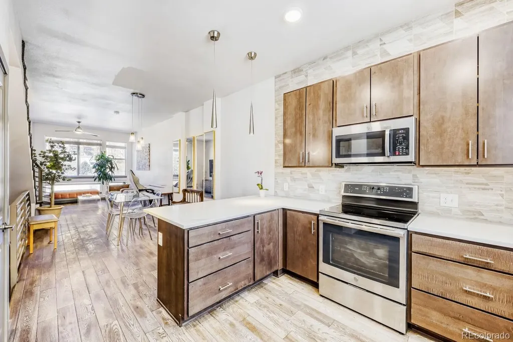 2200 Tremont Place Denver CO 80205