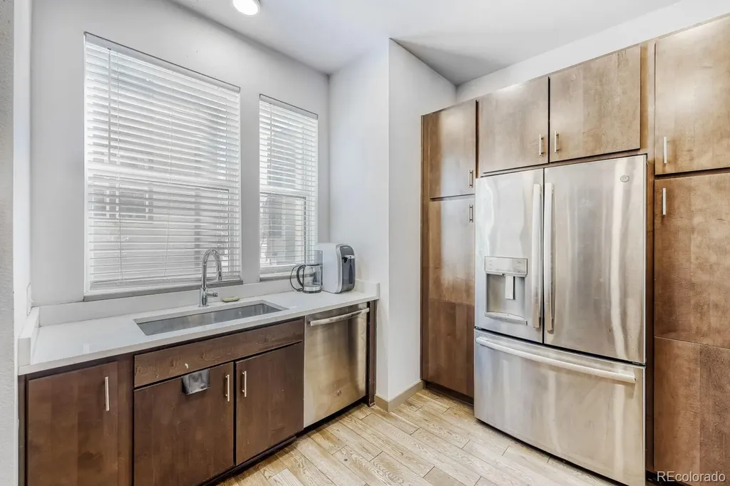 2200 Tremont Place Denver CO 80205