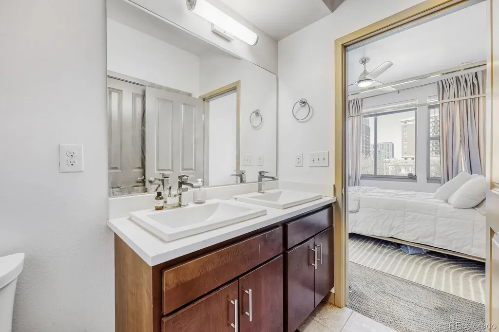 2200 Tremont Place Denver CO 80205