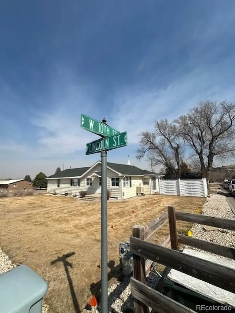 1012 Lincoln Street Wray CO 80758