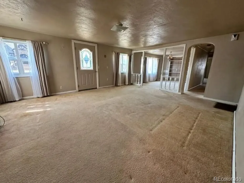 1012 Lincoln Street Wray CO 80758