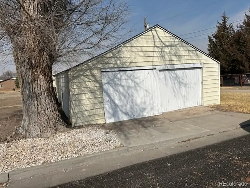 1012 Lincoln Street Wray CO 80758