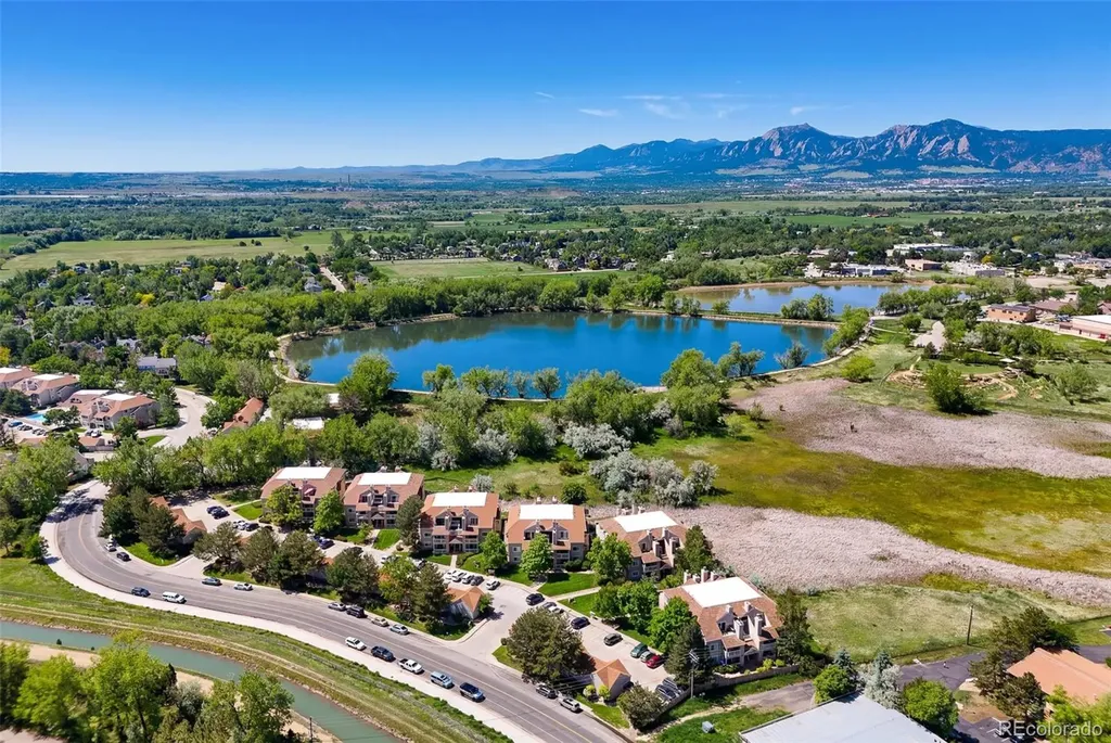 4965 Twin Lakes Road Boulder CO 80301