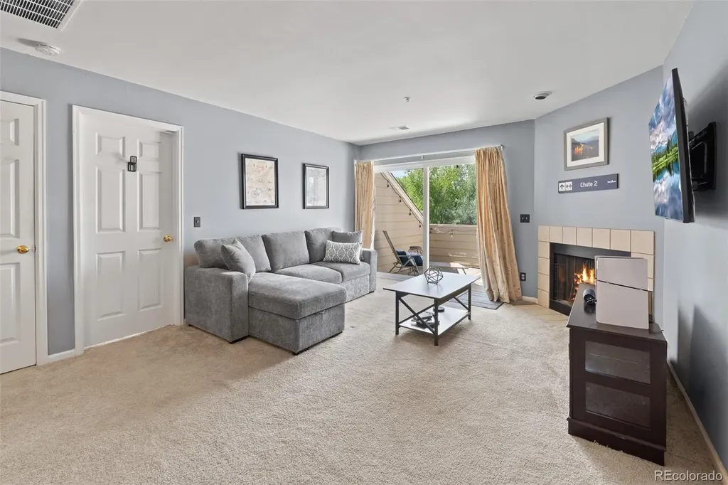4965 Twin Lakes Road Boulder CO 80301