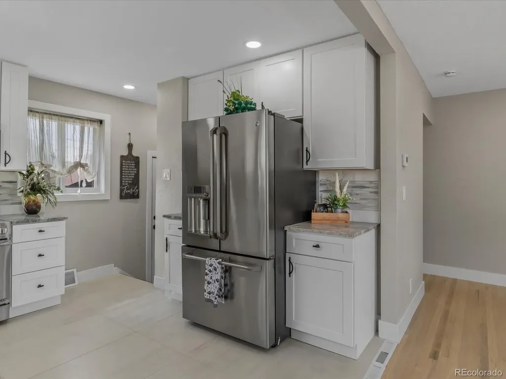 7296 Avrum Drive Denver CO 80221