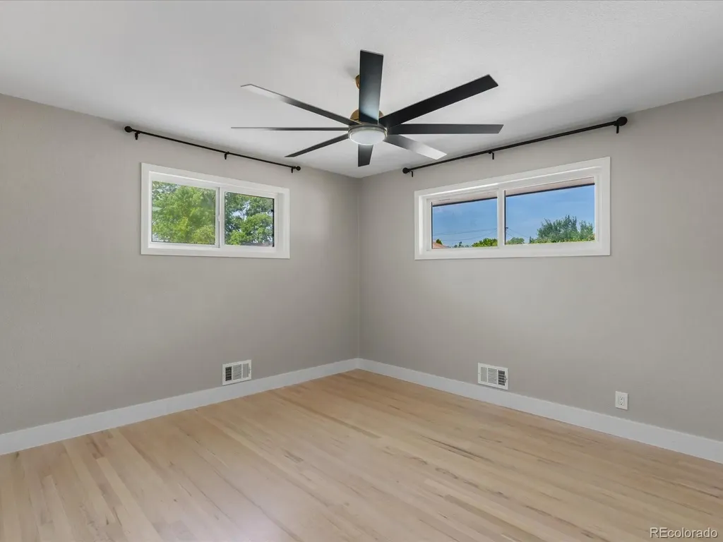 7296 Avrum Drive Denver CO 80221
