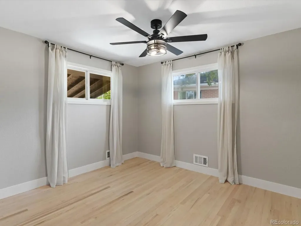 7296 Avrum Drive Denver CO 80221