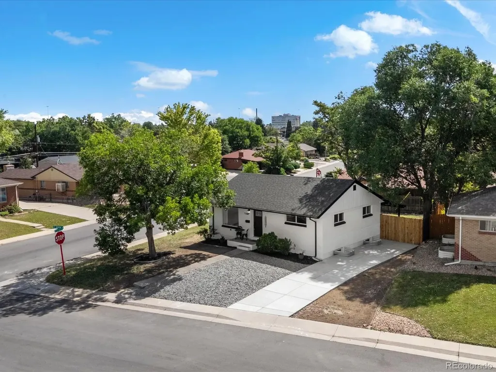 7296 Avrum Drive Denver CO 80221