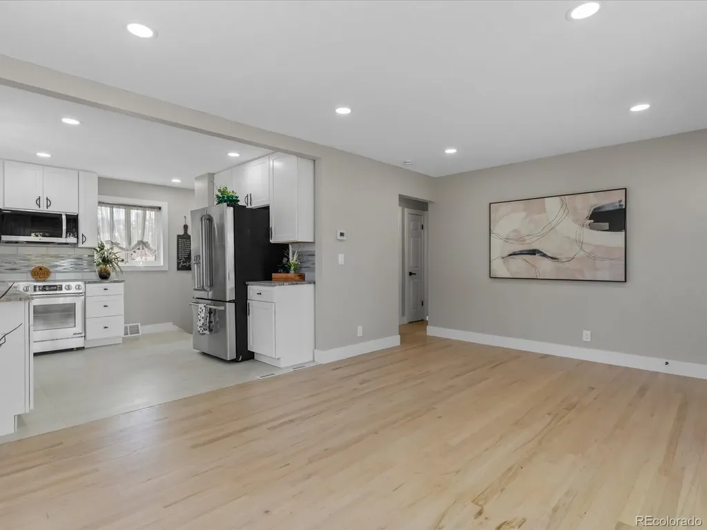 7296 Avrum Drive Denver CO 80221