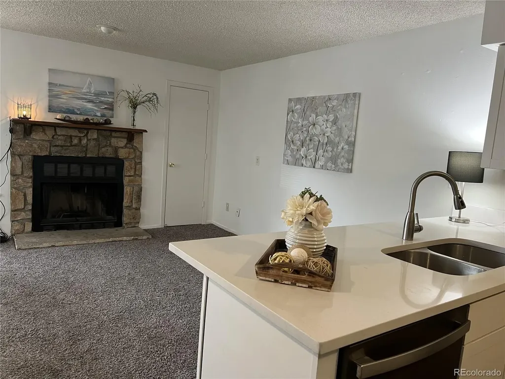 922 S Dearborn Way Aurora CO 80012
