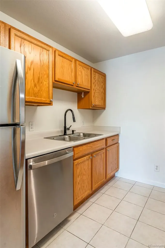 13085 W Cedar Drive Lakewood CO 80228