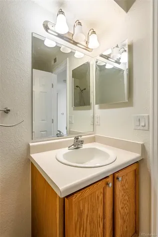 13085 W Cedar Drive Lakewood CO 80228