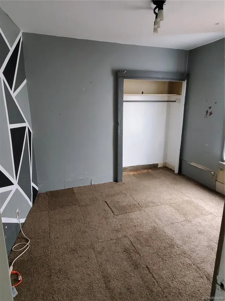 285 S Newton Street Denver CO 80219
