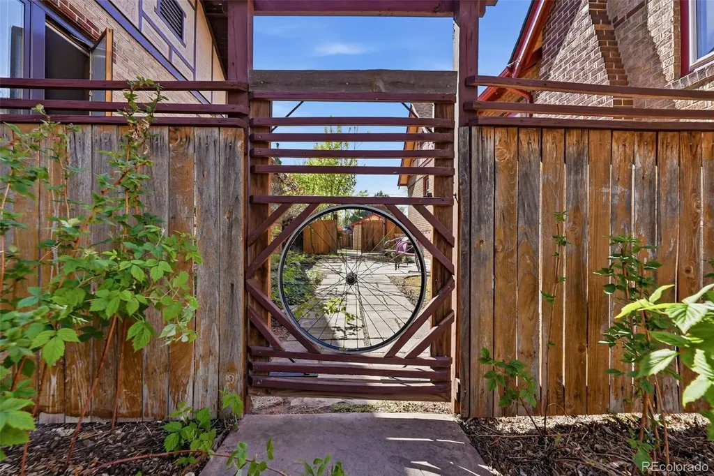 2391 Holly Street Denver CO 80207