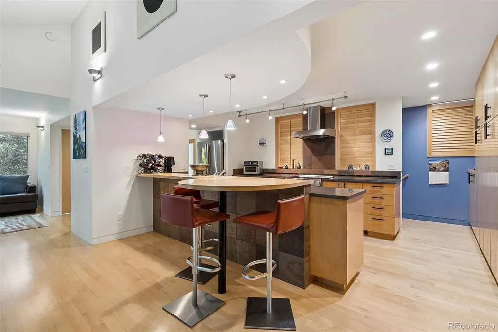 299 Spruce Court Boulder CO 80302
