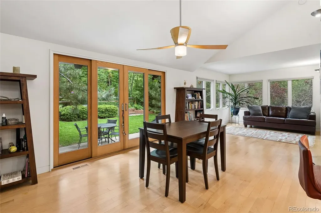 299 Spruce Court Boulder CO 80302