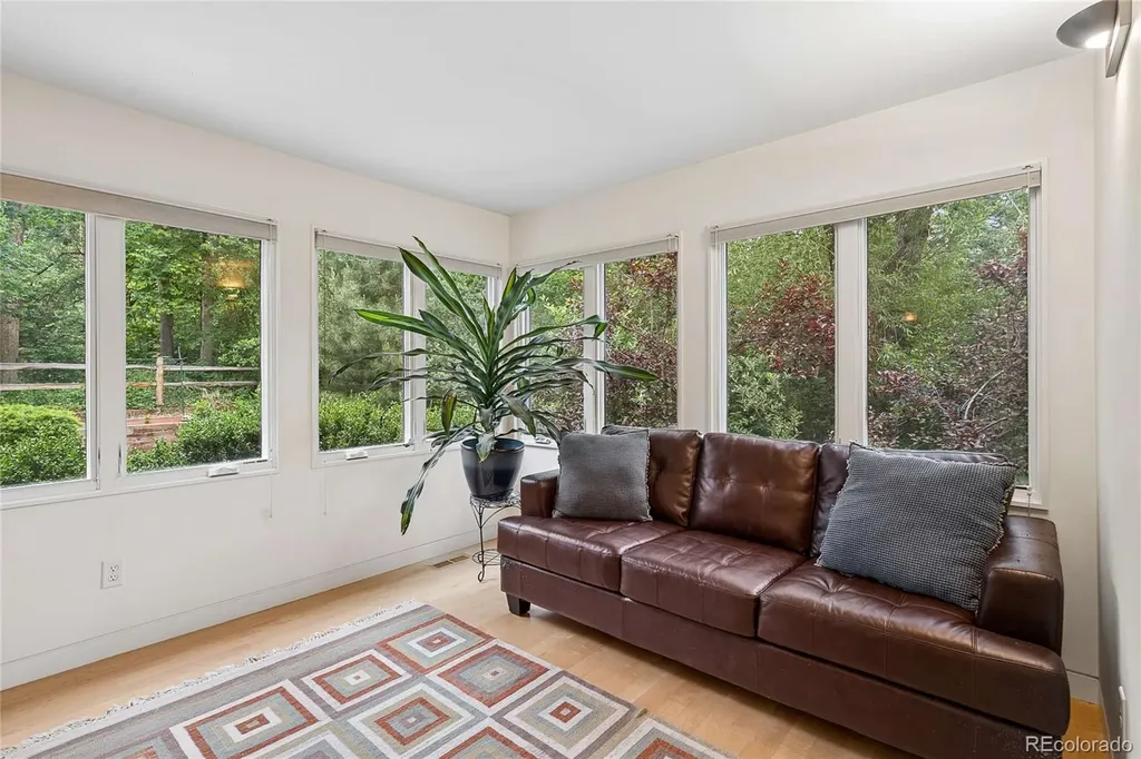 299 Spruce Court Boulder CO 80302