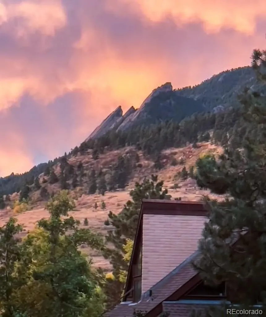 299 Spruce Court Boulder CO 80302