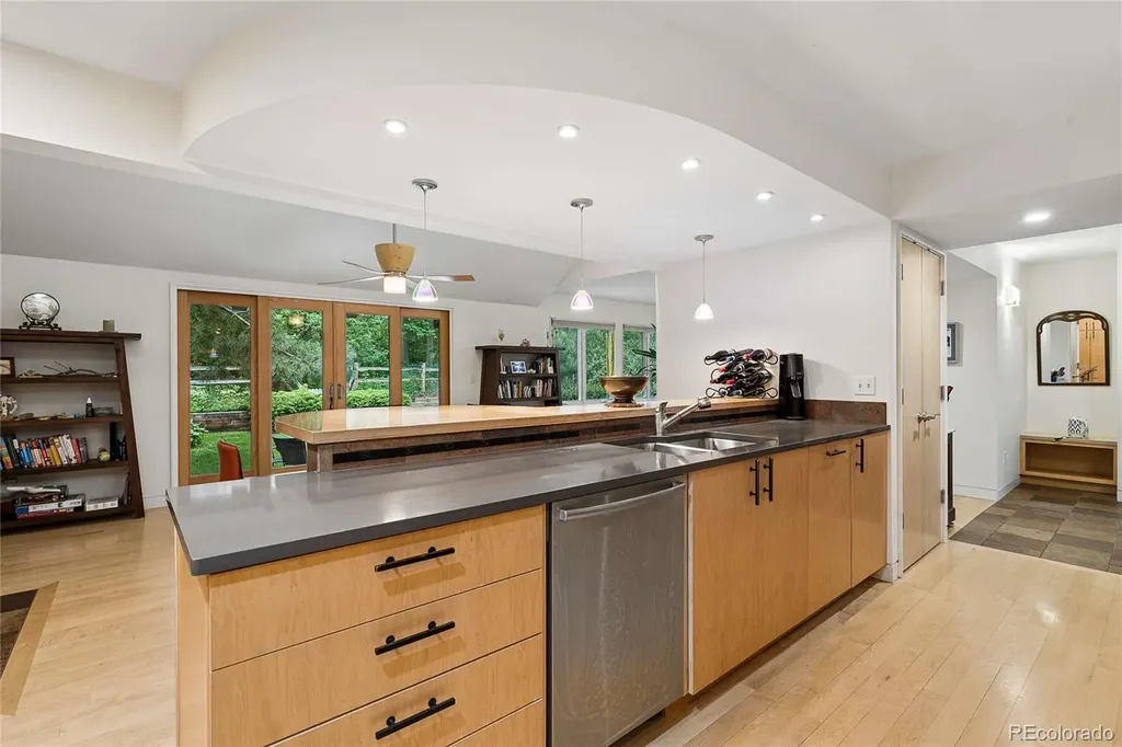 299 Spruce Court Boulder CO 80302