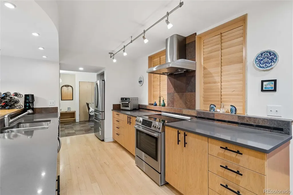 299 Spruce Court Boulder CO 80302