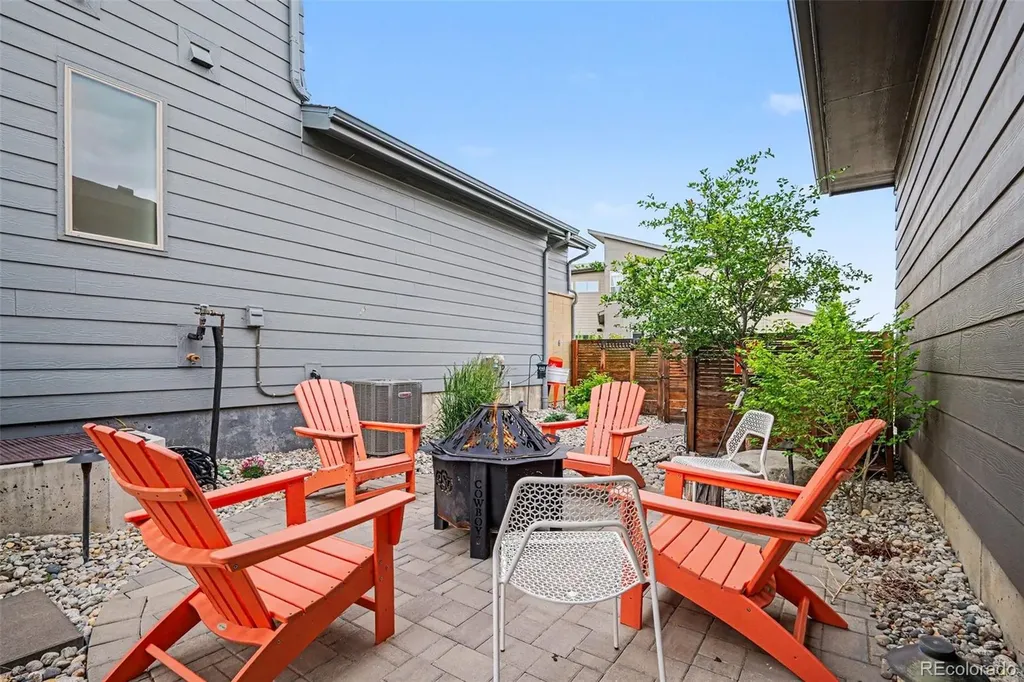 9586 Middle Fork Street Littleton CO 80125