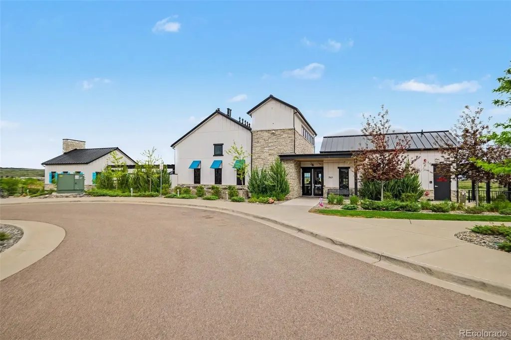 9586 Middle Fork Street Littleton CO 80125