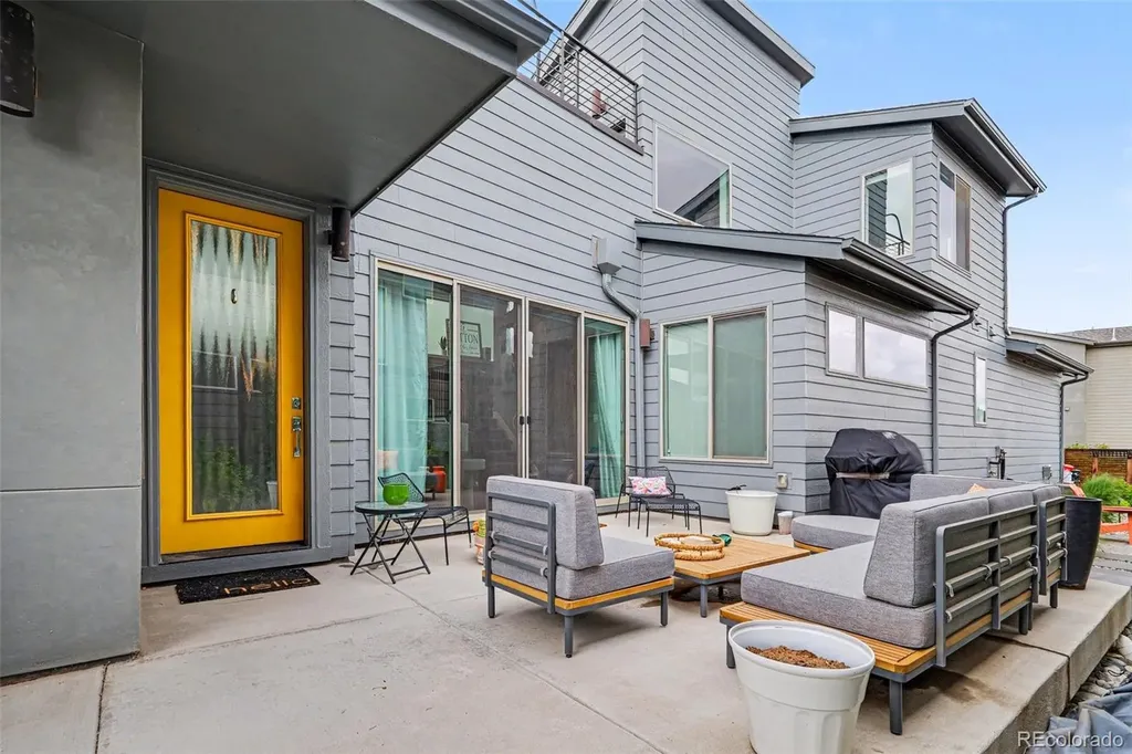 9586 Middle Fork Street Littleton CO 80125