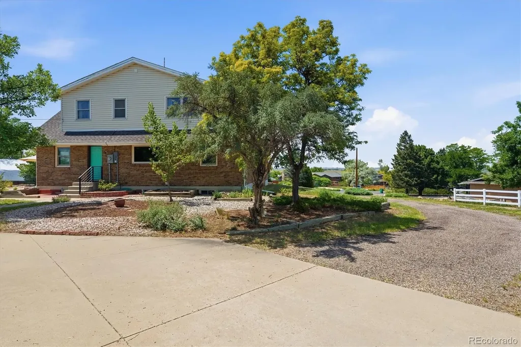 Brighton CO, 16162 Hi Land Circle