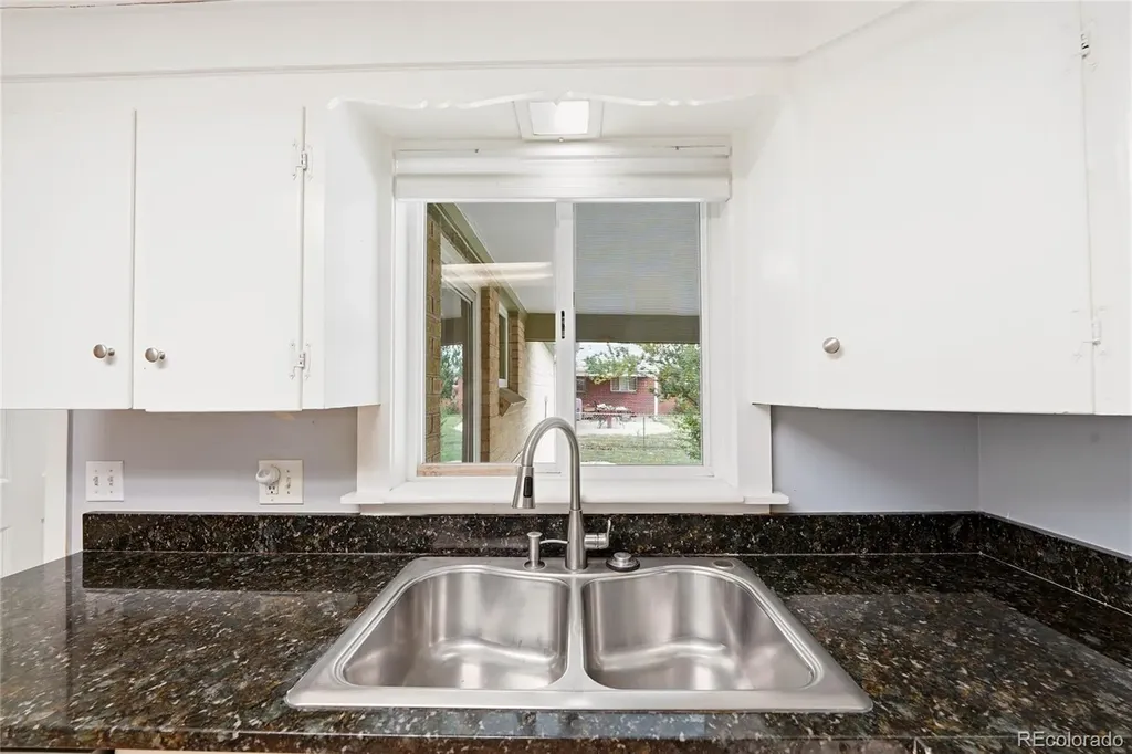 1275 W 4th Avenue Broomfield CO 80020