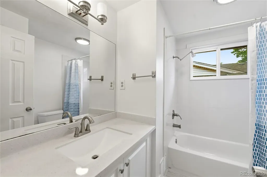 1275 W 4th Avenue Broomfield CO 80020