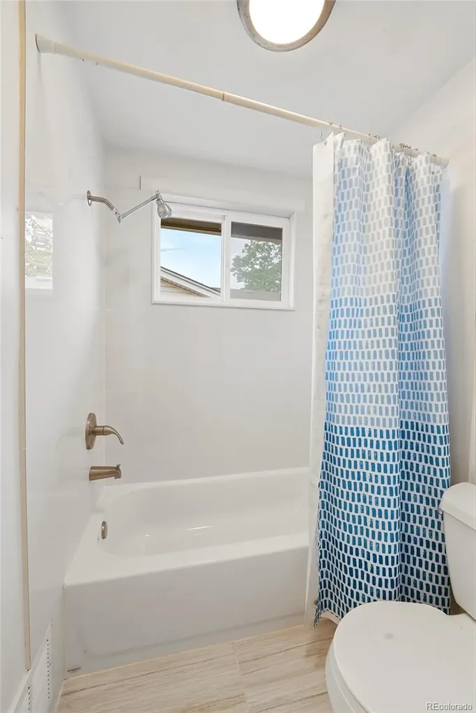 1275 W 4th Avenue Broomfield CO 80020