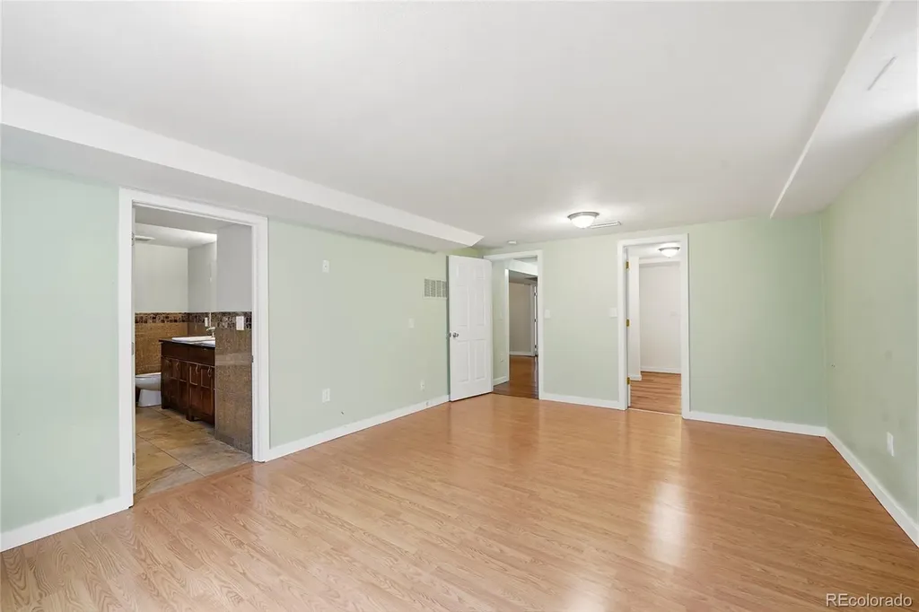 1275 W 4th Avenue Broomfield CO 80020
