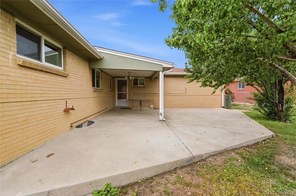 1275 W 4th Avenue Broomfield CO 80020