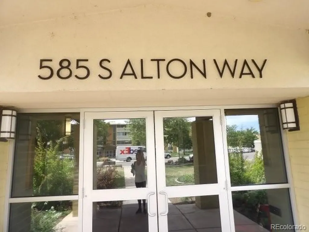 585 S Alton Way Denver CO 80247