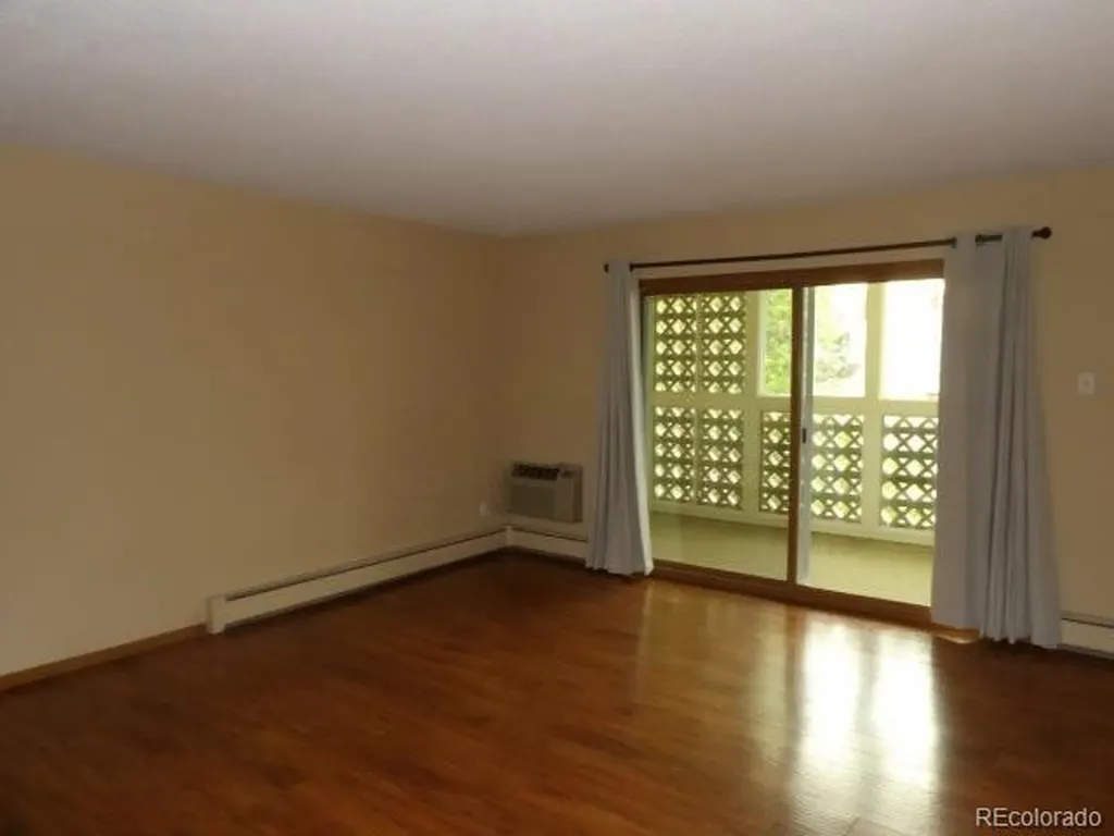 585 S Alton Way Denver CO 80247