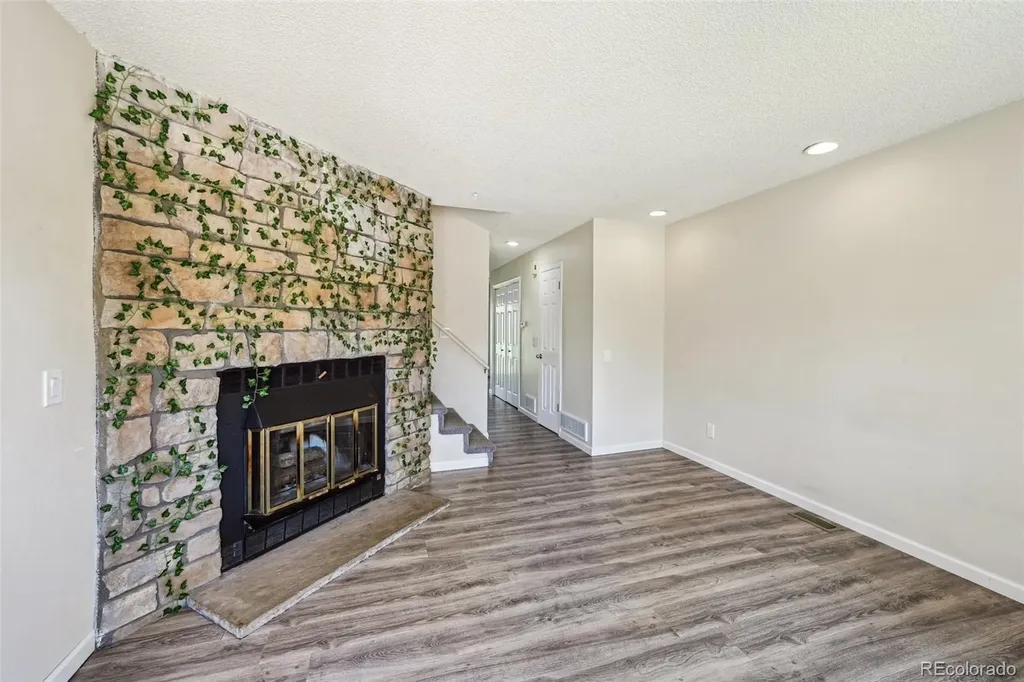 1732 S Blackhawk Way Aurora CO 80012
