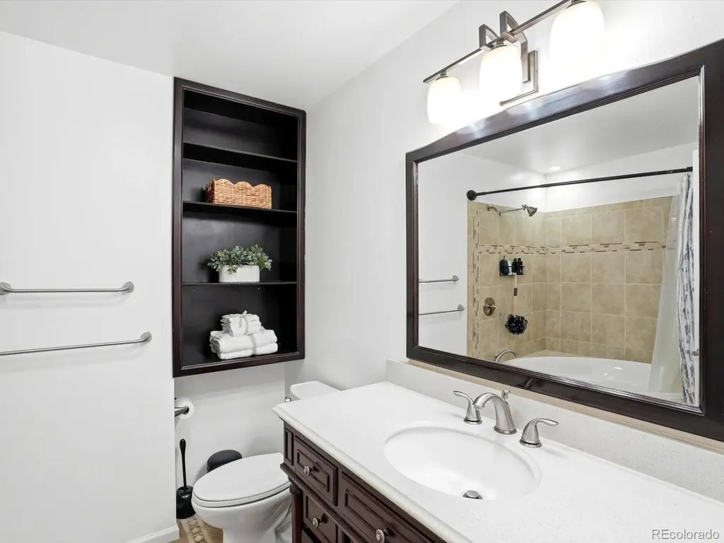 8923 W Warren Drive Lakewood CO 80227