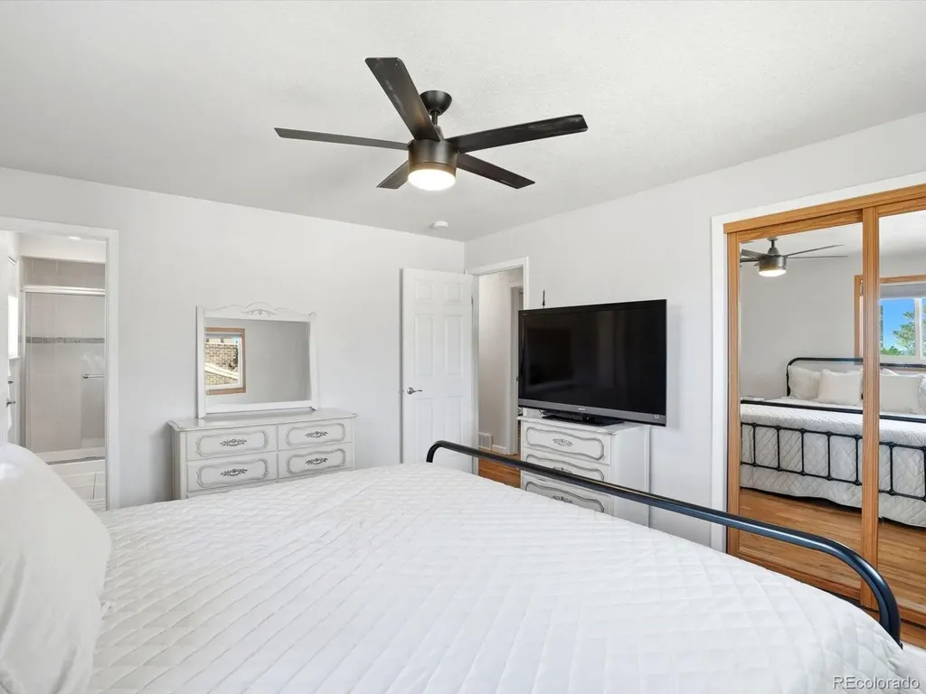 8923 W Warren Drive Lakewood CO 80227