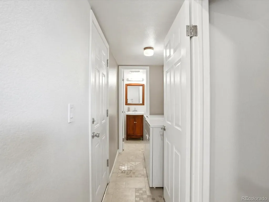 8923 W Warren Drive Lakewood CO 80227