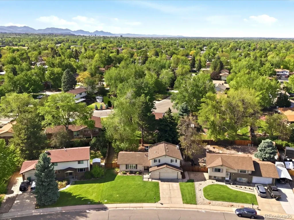 8923 W Warren Drive Lakewood CO 80227