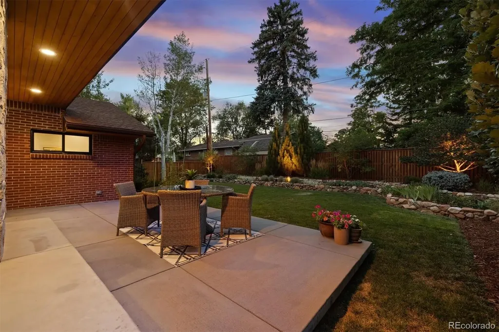 2729 S Washington Street Englewood CO 80113