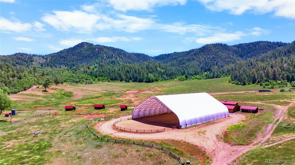 1134 Parelli Institute Drive Pagosa Springs CO 81147