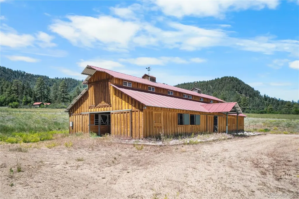 1134 Parelli Institute Drive Pagosa Springs CO 81147